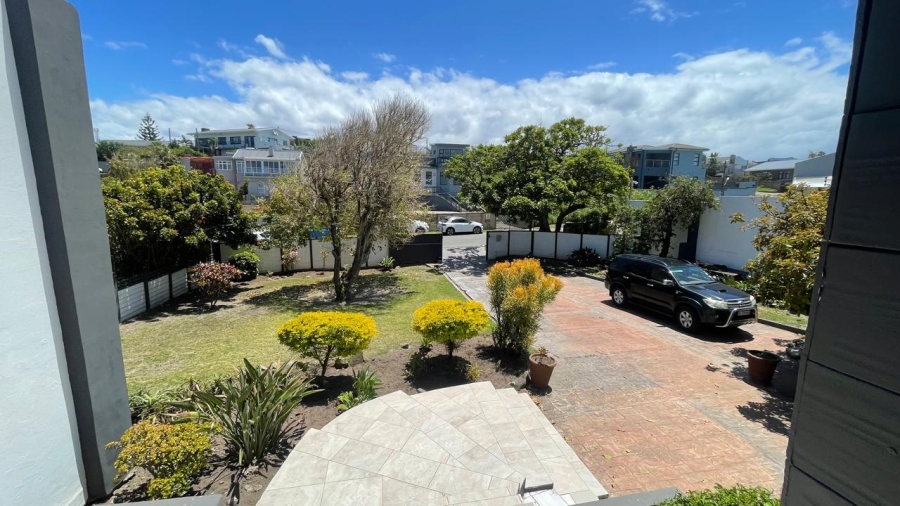 4 Bedroom Property for Sale in Gonubie Eastern Cape